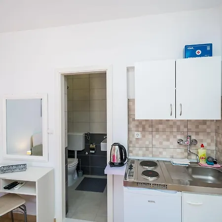 Marija-twin With Kitchen And Terrace-4 Διαμέρισμα Mlini